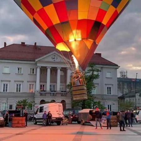 Pensjonat Widok Rynek -Parking Kielce Luaran gambar
