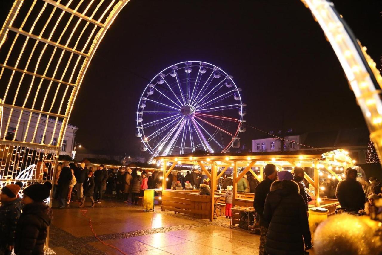 Pensjonat Widok Rynek -Parking Kielce Luaran gambar